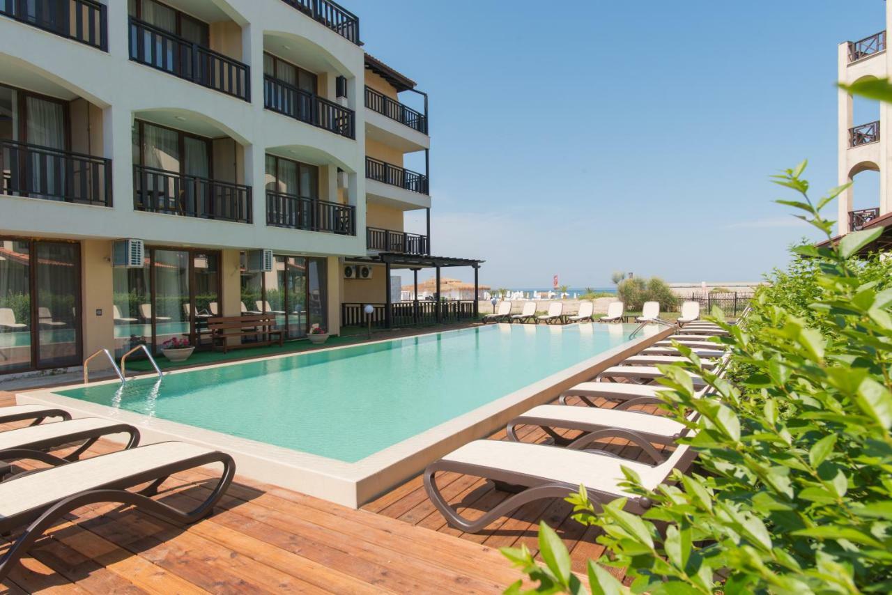 Oasis Del Sol - Front Beach Lozenets Exterior photo